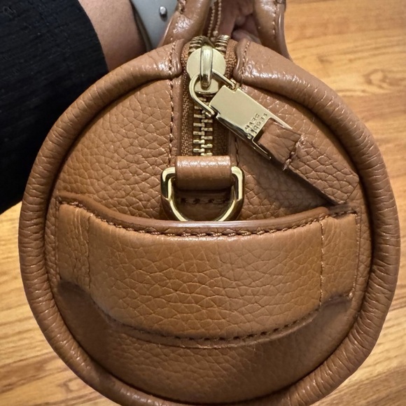 Marc Jacobs Brown Pebbled Leather Duffle Satchel with Wallet and Branded Strap - Picture 6 of 12
